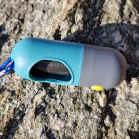 LED-Beutelspender für Hunde und Katzen im modernen Design