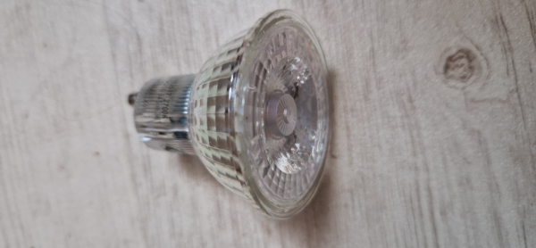 LED-Lampe GU10 – 4,6W | 345 lm | Warmweiß 2700K | 220–240V